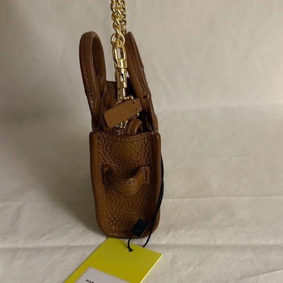The Nano Tote Bag Charm - Picture 4 of 10